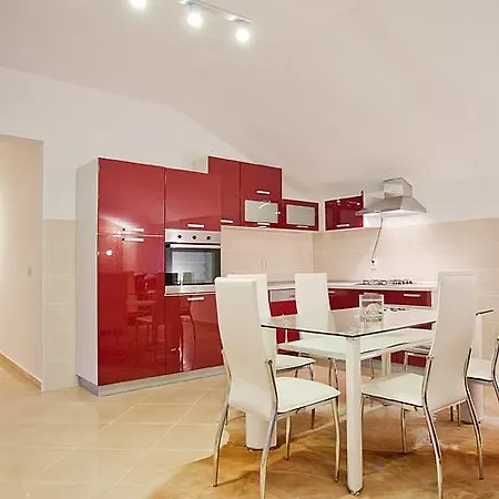 Apartament Nikola Vidović Komiža