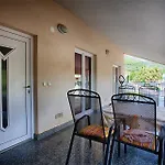 Apartman Nikola Vidovic *