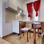 Apartman Nikola Vidovic *