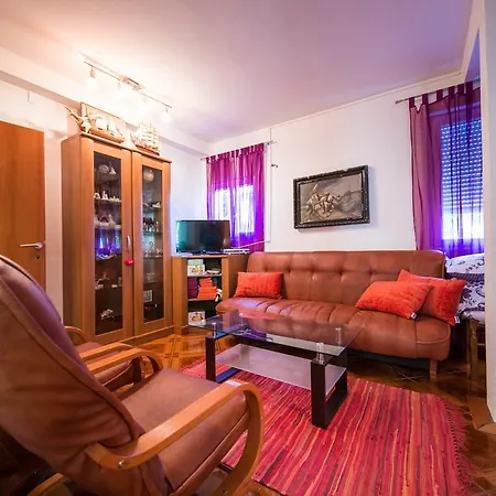 Nikola Vidovic Apartment *