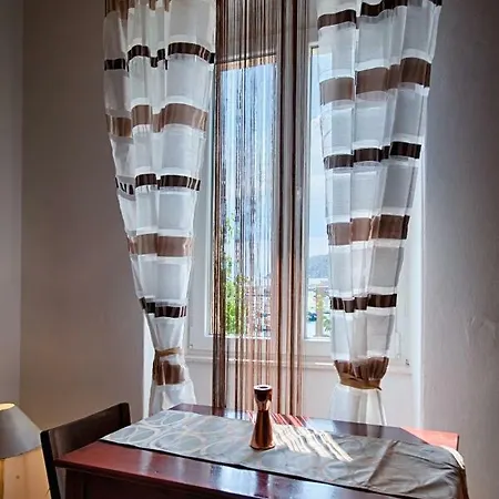 Apartment Nikola Vidovic *