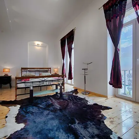 Nikola Vidovic Apartment