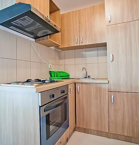 Daire Nikola Vidovic *